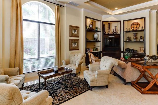 616 Clearwater Park Road 1207, West Palm Beach, FL 33401