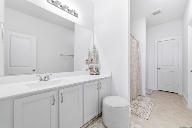 3716 Isaac Dr, Seguin, TX 78155