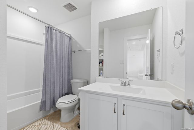 3716 Isaac Dr, Seguin, TX 78155