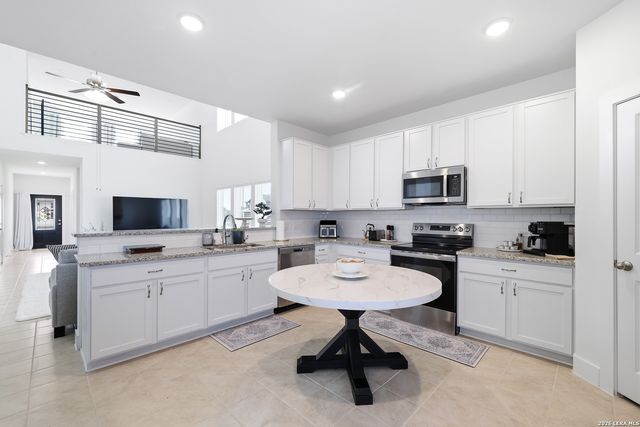 3716 Isaac Dr, Seguin, TX 78155