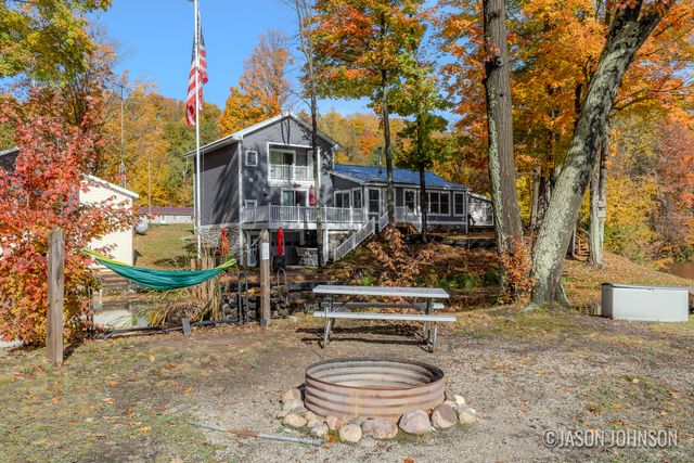 23941 Beers Road, Mesick, MI 49668