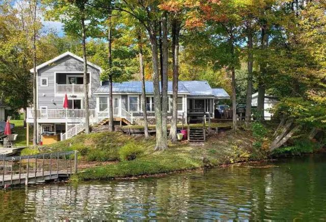 23941 Beers Road, Mesick, MI 49668