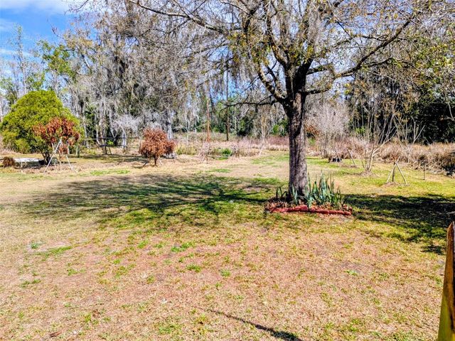 1142 DOC COIL ROAD, Bowling Green, FL 33834