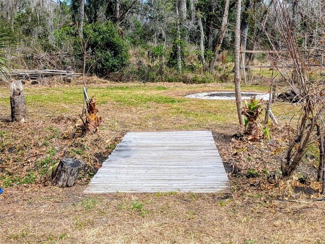 1142 DOC COIL ROAD, Bowling Green, FL 33834