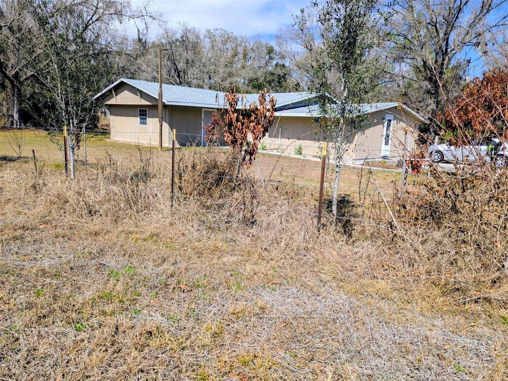 1142 DOC COIL ROAD, Bowling Green, FL 33834