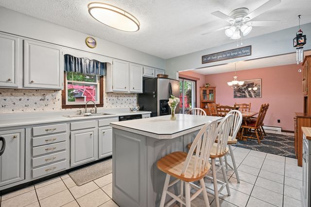 223 Surfwood Drive, Florence, KY 41042
