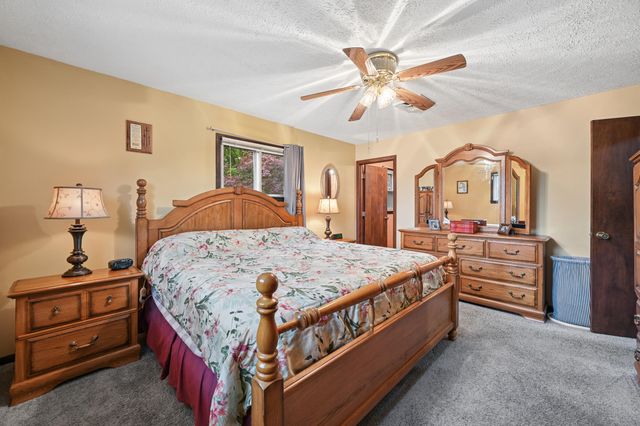 223 Surfwood Drive, Florence, KY 41042