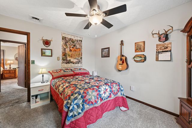 223 Surfwood Drive, Florence, KY 41042
