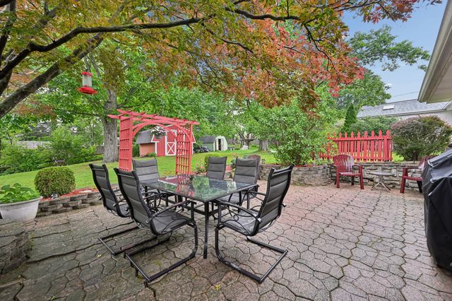 223 Surfwood Drive, Florence, KY 41042