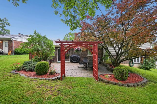 223 Surfwood Drive, Florence, KY 41042