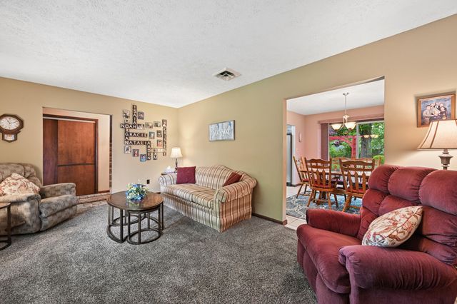 223 Surfwood Drive, Florence, KY 41042