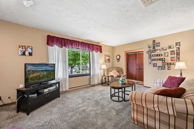 223 Surfwood Drive, Florence, KY 41042