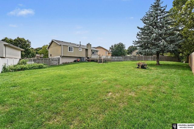 13572 Y Street, Omaha, NE 68137