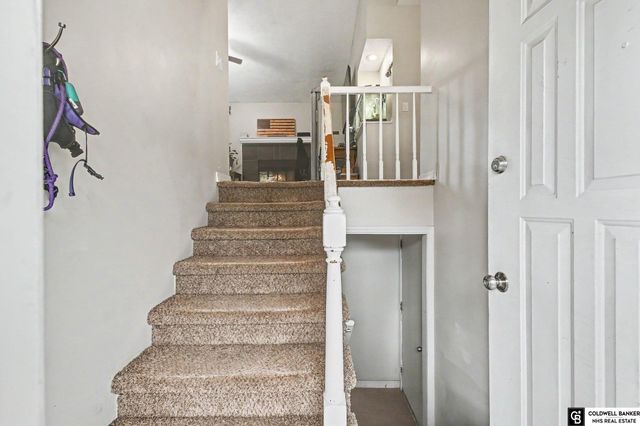 13572 Y Street, Omaha, NE 68137