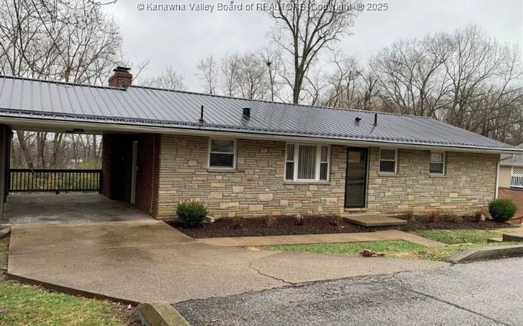 1209 Shady Way, South Charleston, WV 25309