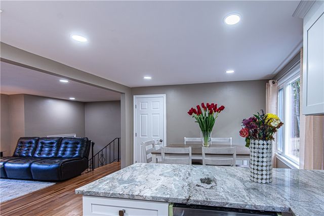 20 Maplewood Drive, Coventry, RI 02816