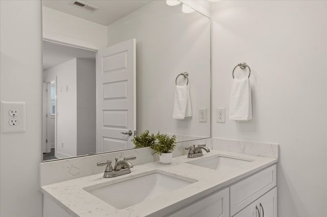 300 Stewarts Ferry Pike Apt 6, Nashville, TN 37214