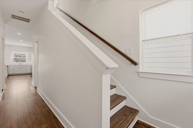 300 Stewarts Ferry Pike Apt 6, Nashville, TN 37214