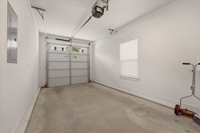300 Stewarts Ferry Pike Apt 6, Nashville, TN 37214