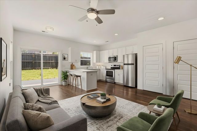 300 Stewarts Ferry Pike Apt 6, Nashville, TN 37214