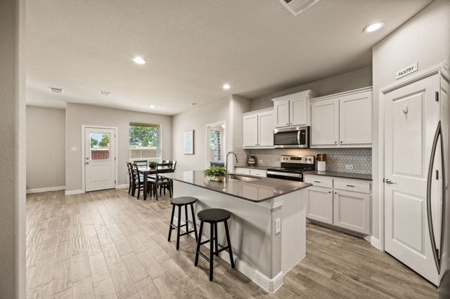 1540 Seabiscuit Drive, Granbury, TX 76049
