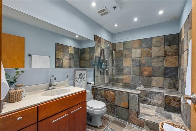 210 N 2nd Street 206, Minneapolis, MN 55401