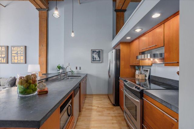 210 N 2nd Street 206, Minneapolis, MN 55401