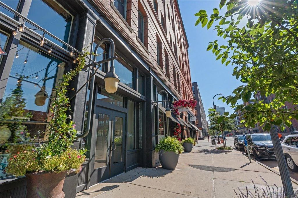 210 N 2nd Street 206, Minneapolis, MN 55401