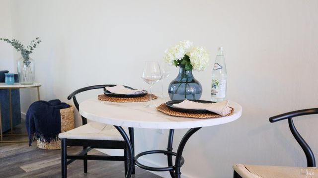 1366 Mission Dr, Sonoma, CA 95476