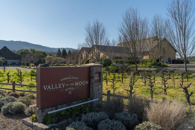 1366 Mission Dr, Sonoma, CA 95476