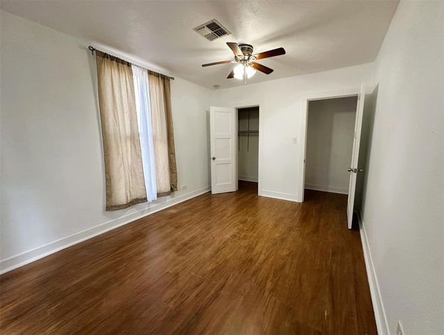 128 Harris Street, Bellville, TX 77418