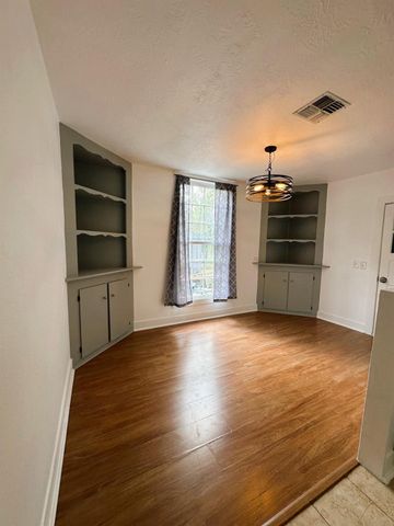 128 Harris Street, Bellville, TX 77418