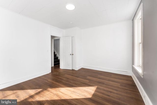 25 EVERGREEN ST, Harrisburg, PA 17104