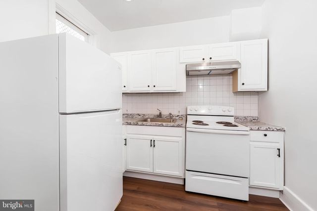 25 EVERGREEN ST, Harrisburg, PA 17104