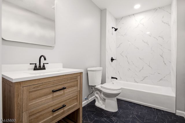 65 Highland Ave, Newark City, NJ 07104