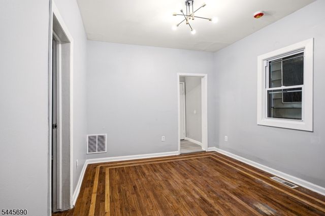 65 Highland Ave, Newark City, NJ 07104