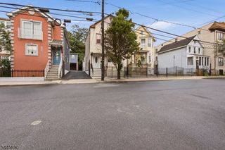 65 Highland Ave, Newark City, NJ 07104