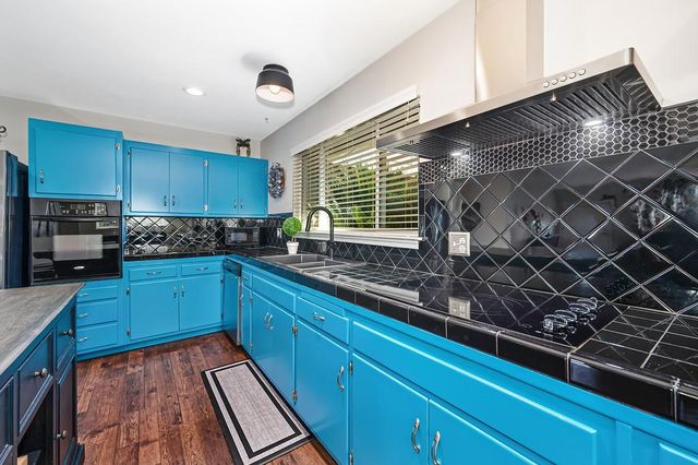 127 Mckiernan Dr, Folsom, CA 95630