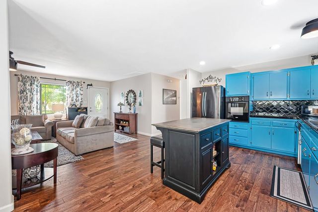 127 Mckiernan Dr, Folsom, CA 95630