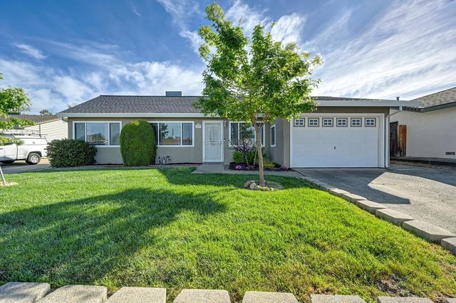 127 Mckiernan Dr, Folsom, CA 95630