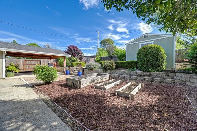 127 Mckiernan Dr, Folsom, CA 95630