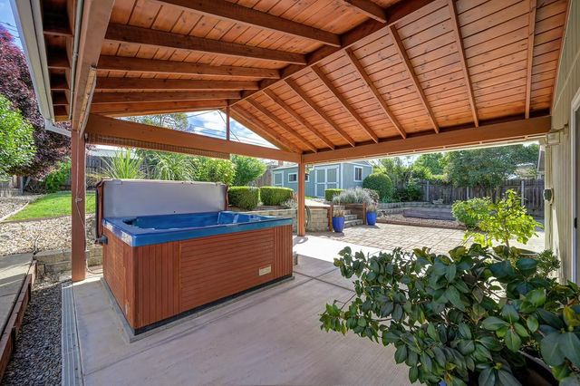 127 Mckiernan Dr, Folsom, CA 95630