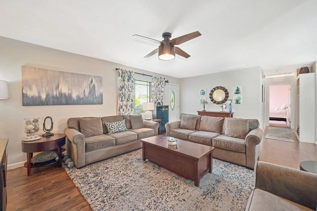 127 Mckiernan Dr, Folsom, CA 95630