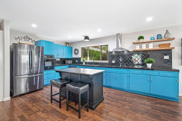 127 Mckiernan Dr, Folsom, CA 95630