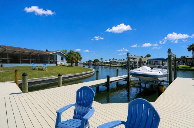 6301 COTTONWOOD LANE, Apollo Beach, FL 33572