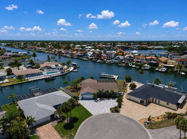 6301 COTTONWOOD LANE, Apollo Beach, FL 33572