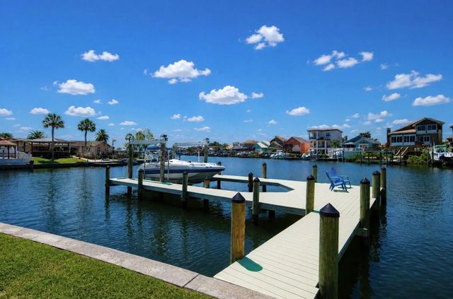 6301 COTTONWOOD LANE, Apollo Beach, FL 33572