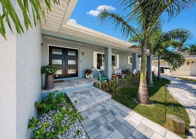6301 COTTONWOOD LANE, Apollo Beach, FL 33572