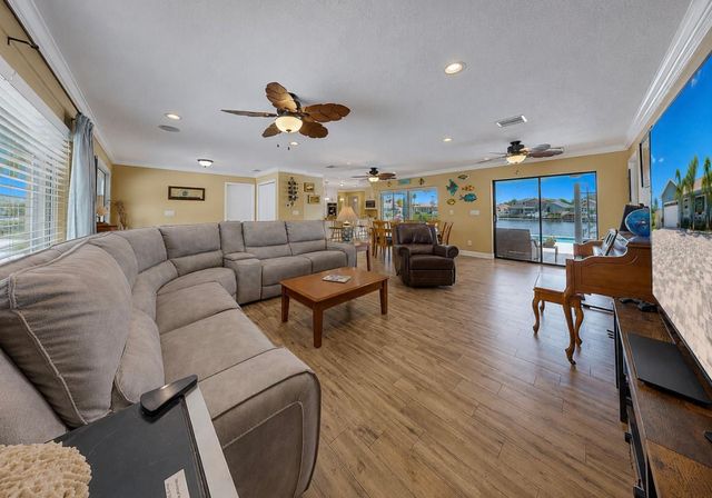 6301 COTTONWOOD LANE, Apollo Beach, FL 33572