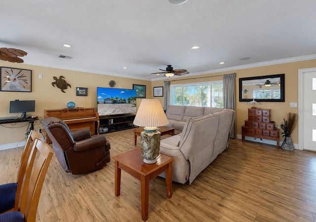 6301 COTTONWOOD LANE, Apollo Beach, FL 33572